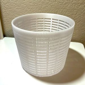 3D Printed Plant Pot! CAN BE USED FOR STORAGE TOO!